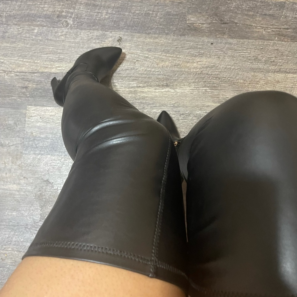 Knee high tall boots